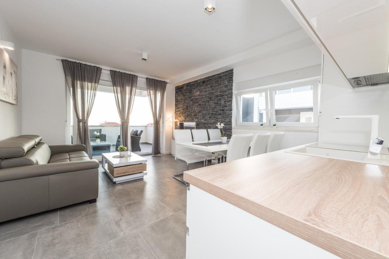 Villa Magnifica Apartments With Pool Novalja Exterior foto