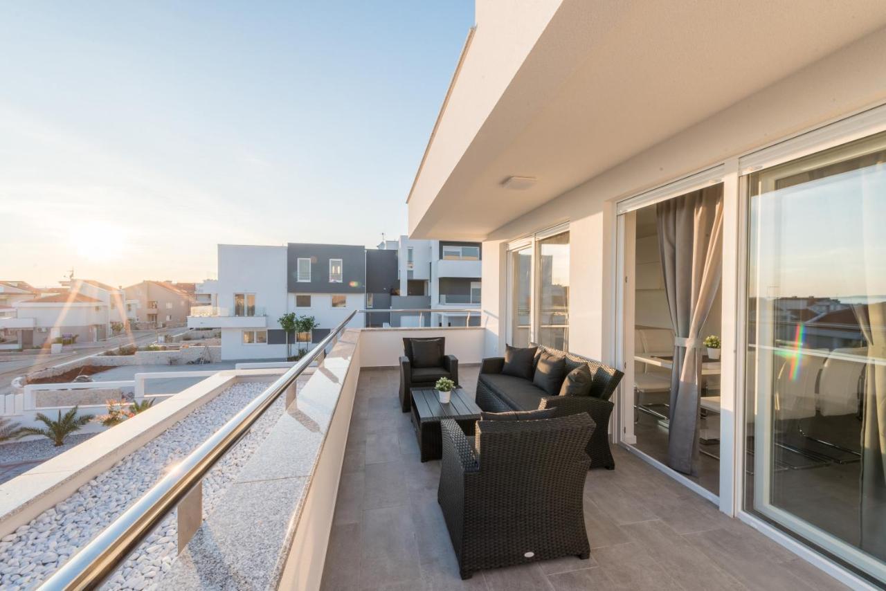 Villa Magnifica Apartments With Pool Novalja Exterior foto